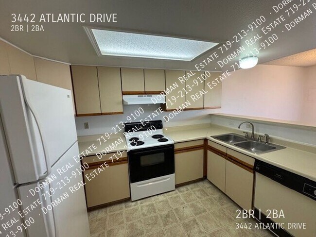 Building Photo - 3442 Atlantic Dr