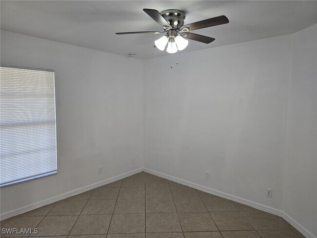 Building Photo - 4325 Garden Blvd