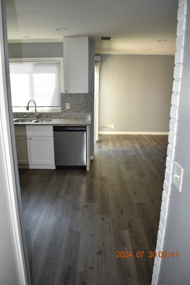 Foto del edificio - 330 Bald Pate Dr