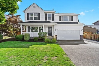 Building Photo - 2136 NE 13th Ave