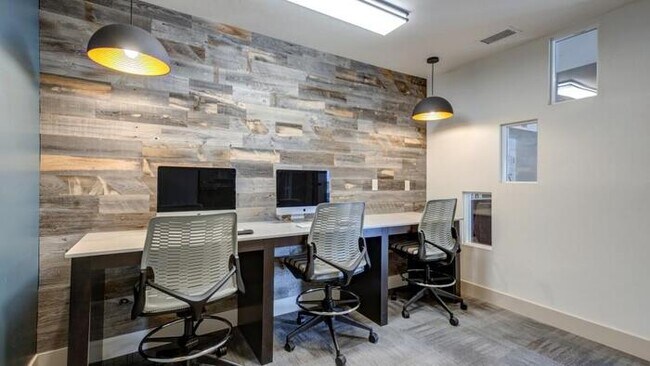 Building Photo - Beautiful 1 bed and 1 bath! Tour Today!