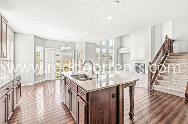 Foto del edificio - Available Now!