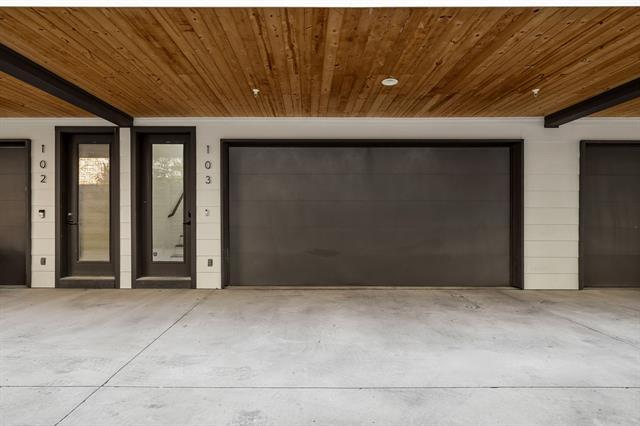 Foto del edificio - 2317 Moser Ave