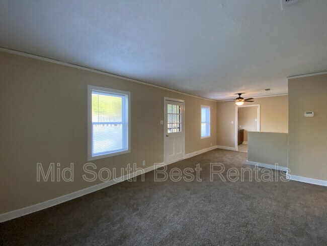 Building Photo - 2734 Henley Dr (Bethel Grove)