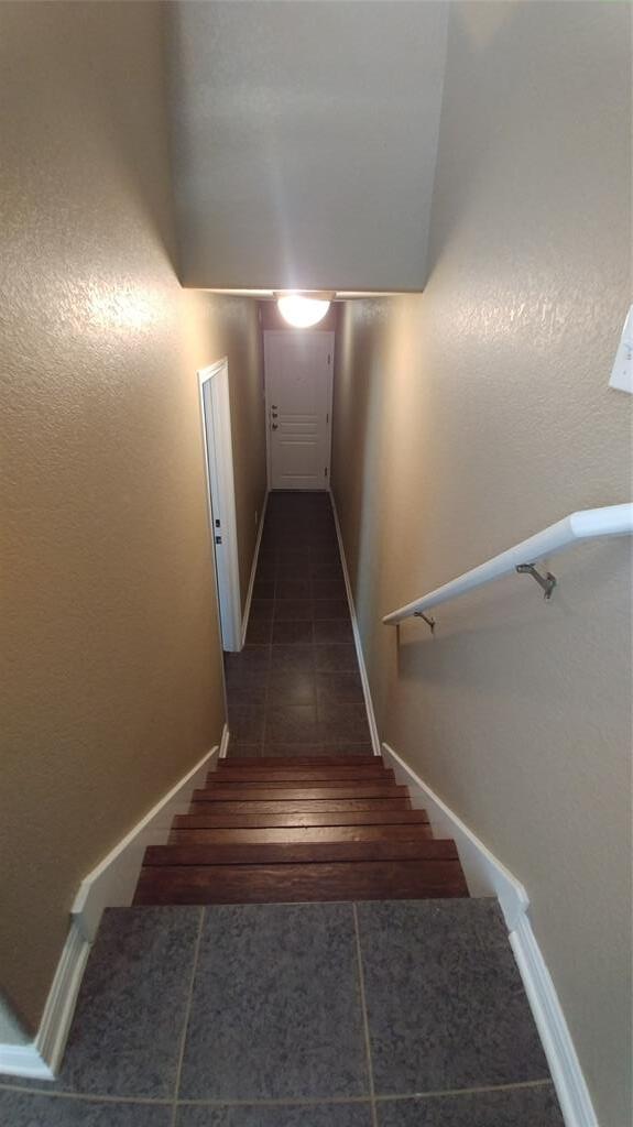 Building Photo - 112 Rush Haven