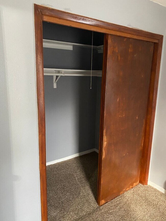 Foto del edificio - Spacious Two Bedroom Apartment