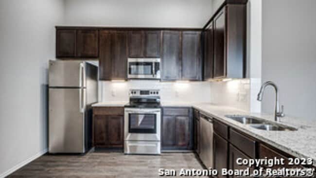 Building Photo - Westover Duplexes New