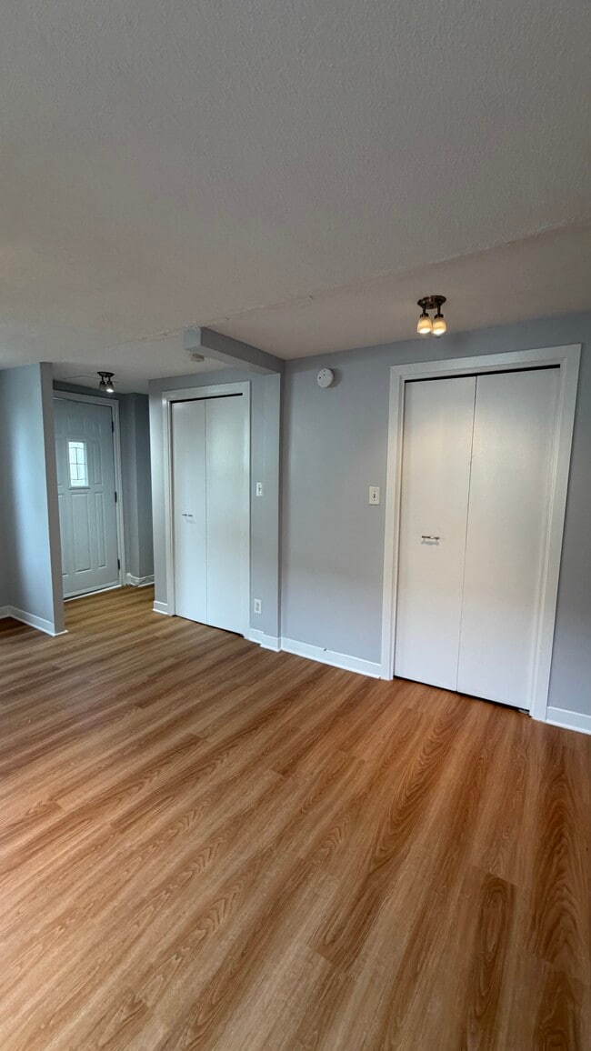 Building Photo - Au cœur de Hull - 1 chambre avec stationnement GRATUIT - 1,400 $ !