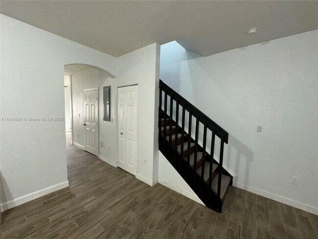 Foto del edificio - 4908 SW 141st Ave