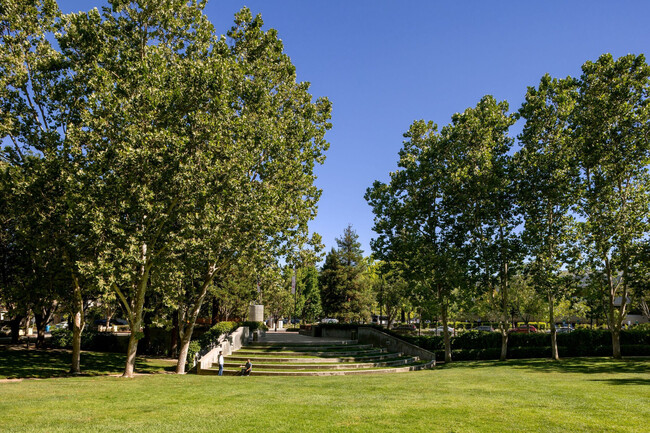 Building Photo - Cupertino Park Center