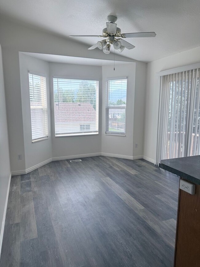 Building Photo - Gorgeous 4 bed 2 bath home in Heber