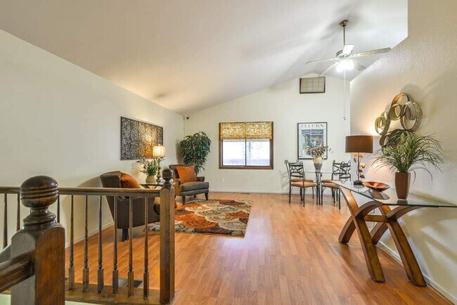 Foto del edificio - Beautiful 4 Bed, 2 Bath House in SW Fort Collins!