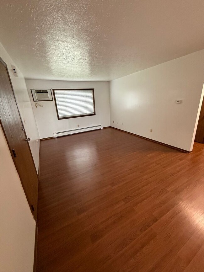 Foto del edificio - 8423 Colwyn Ct