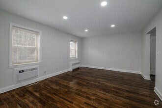Interior Photo - Boulevard Gardens