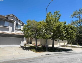 Building Photo - 122 Lynx Ct