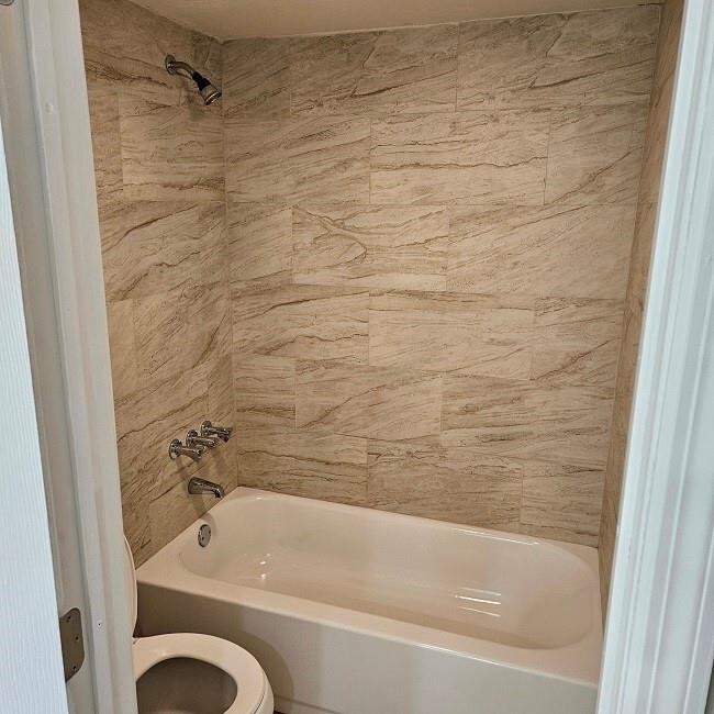 Building Photo - 4848 NW 24th Ct