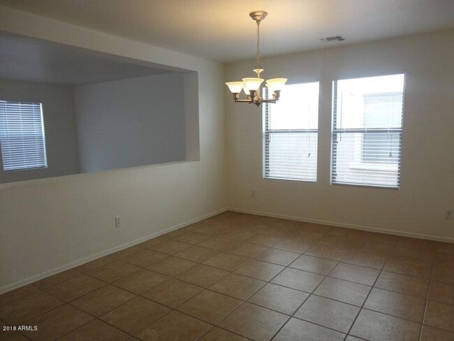 Foto del edificio - WATERFORD SQUARE COMMUNITY 3 BED 2.5 BATH