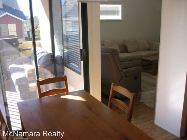 Building Photo - 2 br, 2 bath House - 305 North Chorro Stre...