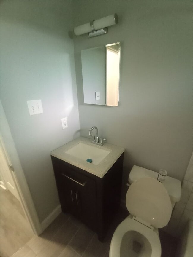 Photo - 223 Woodview Ave Apartment
