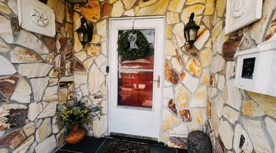 Building Photo - 216 Academy St