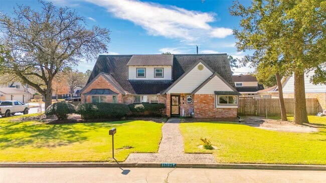 Building Photo - 11703 Parkriver Dr