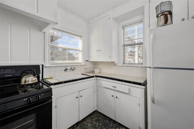 Building Photo - 1503 Dunlavy St