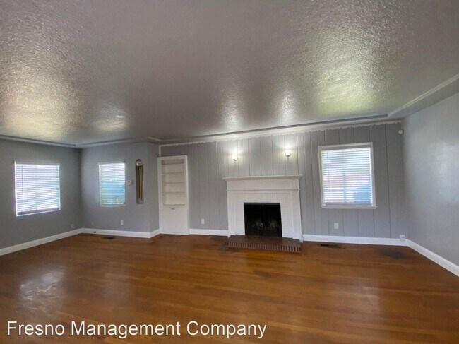 Building Photo - 2 br, 2 bath Apartment - 1308 N. Delno Ave