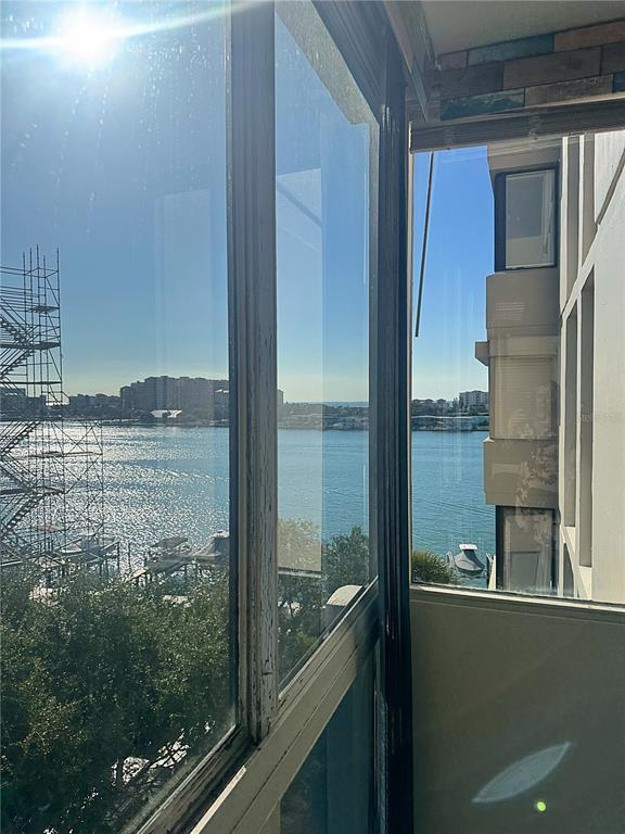 Building Photo - 660 Island Way