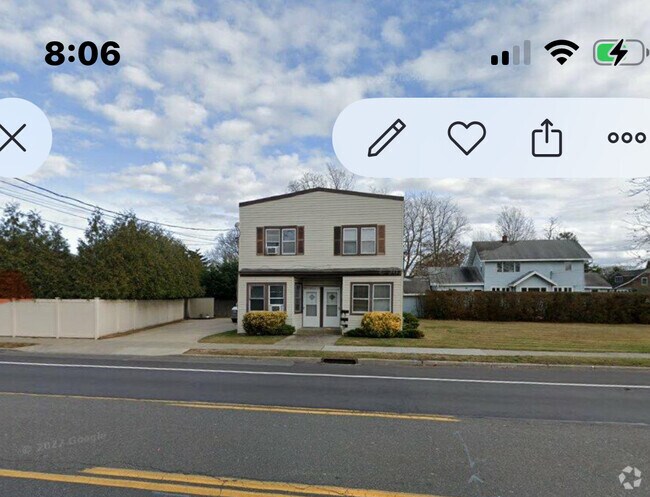 Building Photo - 111 Higbie Ln