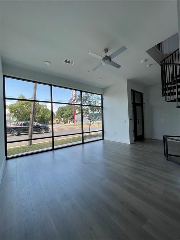Building Photo - 2213 Poquito St