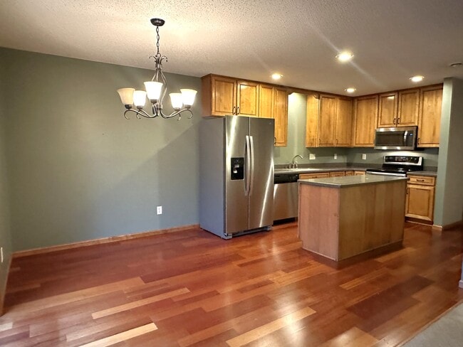 Foto del edificio - 11448 Town Center Dr