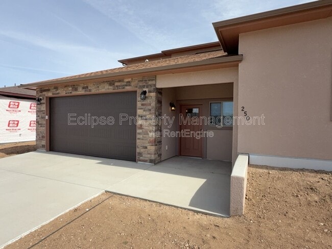 Photo - 250 Sasha St Townhome