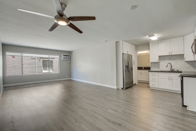 Interior Photo - eight70