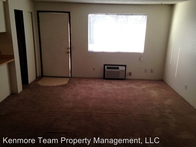 Building Photo - 1525 N 16th Ave