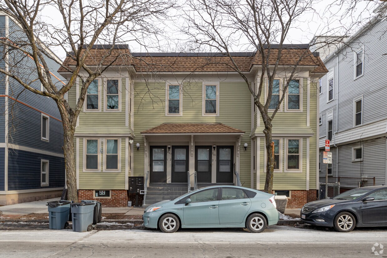 Squirrelwood Apartments Apartments in Cambridge, MA
