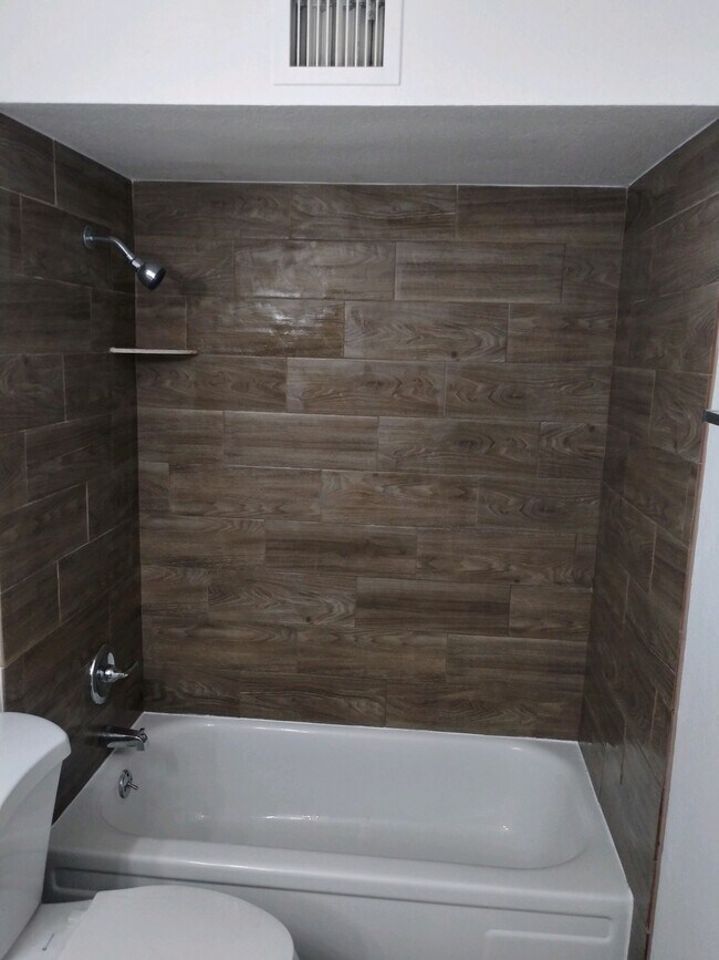 Foto del edificio - 10545 W Arica Rd