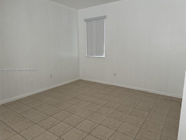 Foto del edificio - 983 SW 154th Path
