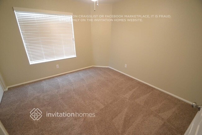 Building Photo - 1099 E Monteleone St