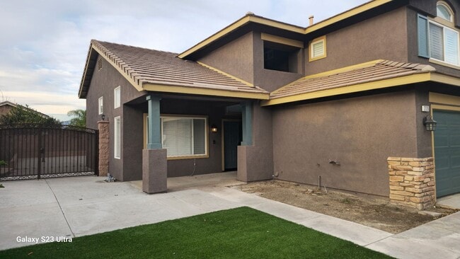 Photo - $500 off your first month rent! Beautiful 5bed 3bath Colton Home!