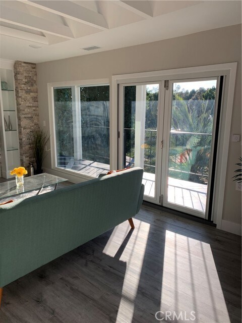 Foto del edificio - 3276 San Amadeo