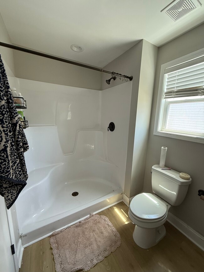 Building Photo - 1421 Branch Row