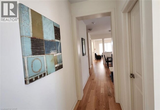 Building Photo - 70 Bushwood Trl