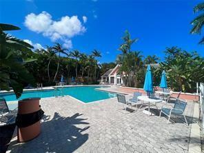 Building Photo - 1001 Crystal Way