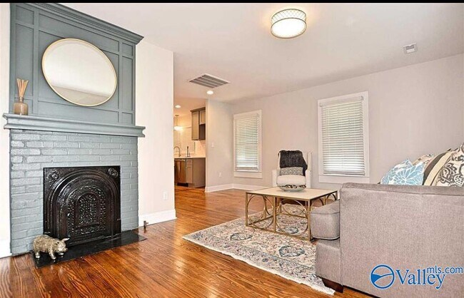 Foto del edificio - 1014 McCullough Ave NE
