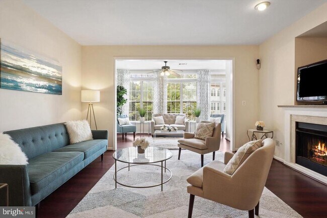 Foto del edificio - 6613 Netties Ln