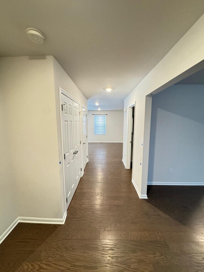 Foto del edificio - 616 Countryside Dr