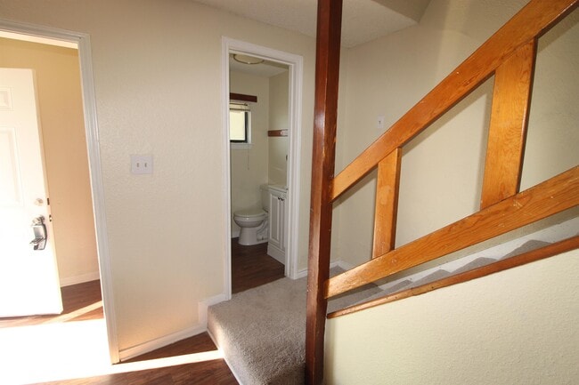Building Photo - 4804 Rainbow Cir