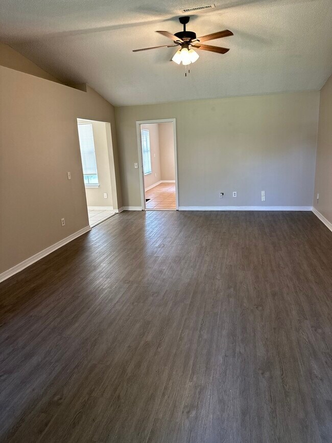 Foto del edificio - 3005 Godwin Ln