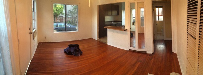 Viviendo - 10946 Otsego St