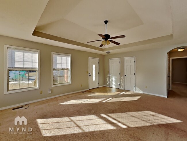 Foto del edificio - 664 S Mahn Ave